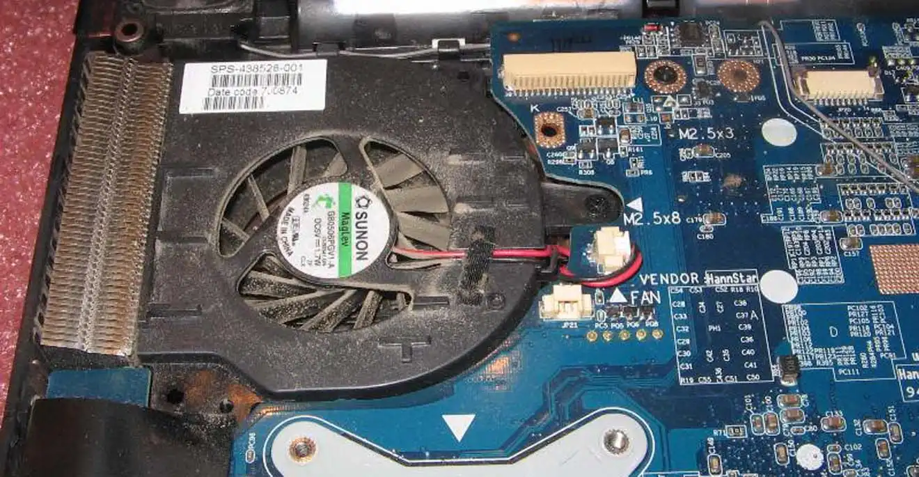 чистка ноутбука Compaq в Хосте