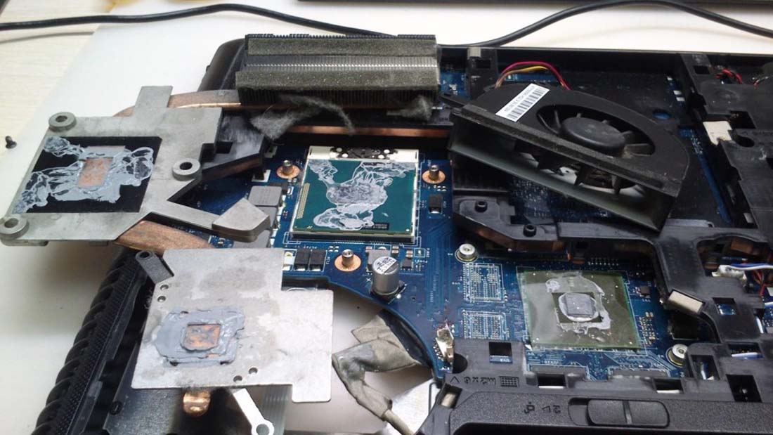 Ноутбук в разборе. Lenovo ремонт пк. Компьютер lenovo h420. Lenovo ремонт пк. Прошивка ноутбука.